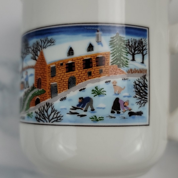 (2) Villeroy & Boch NAIF CHRISTMAS Cups - Picture 6 of 16